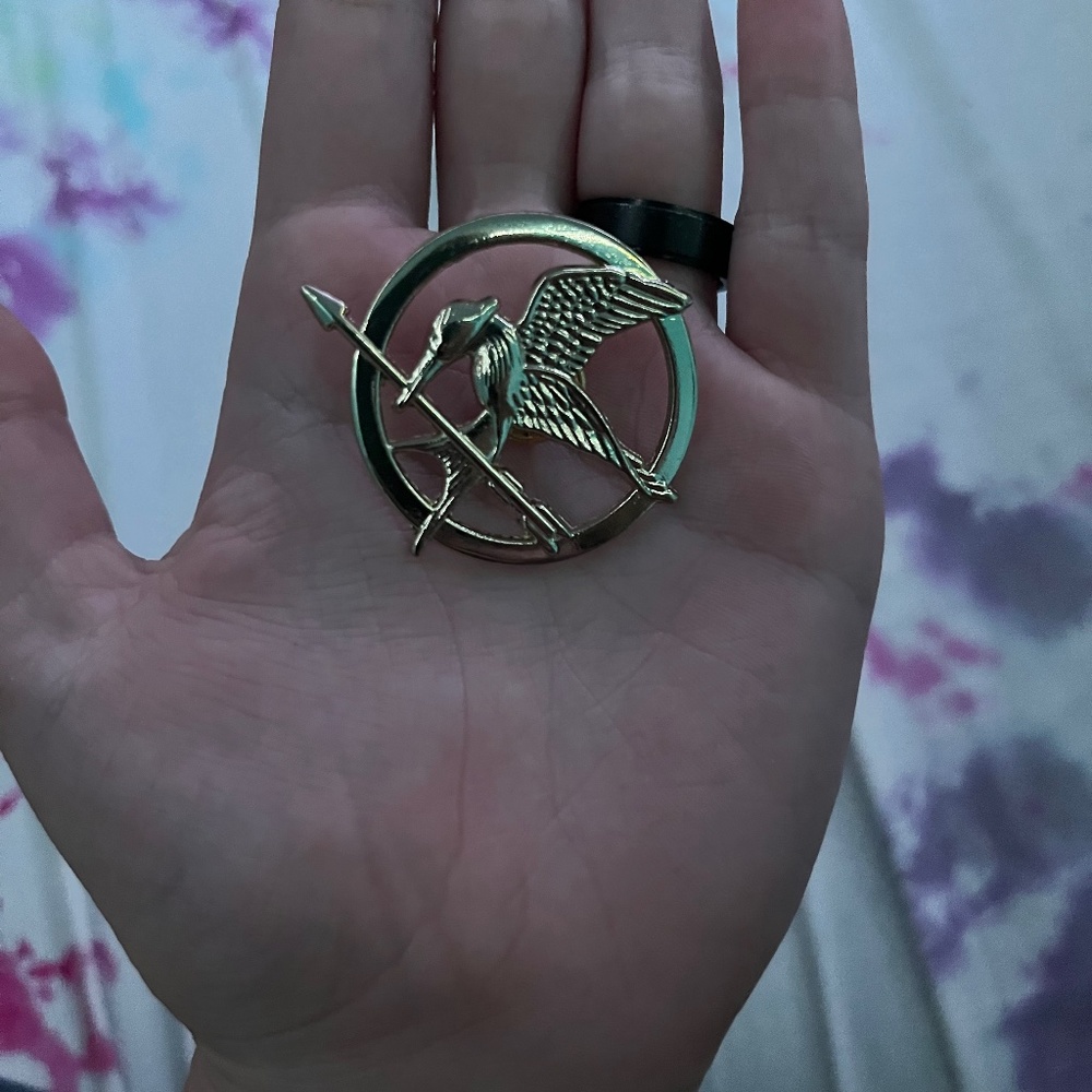 Mockingbird pin